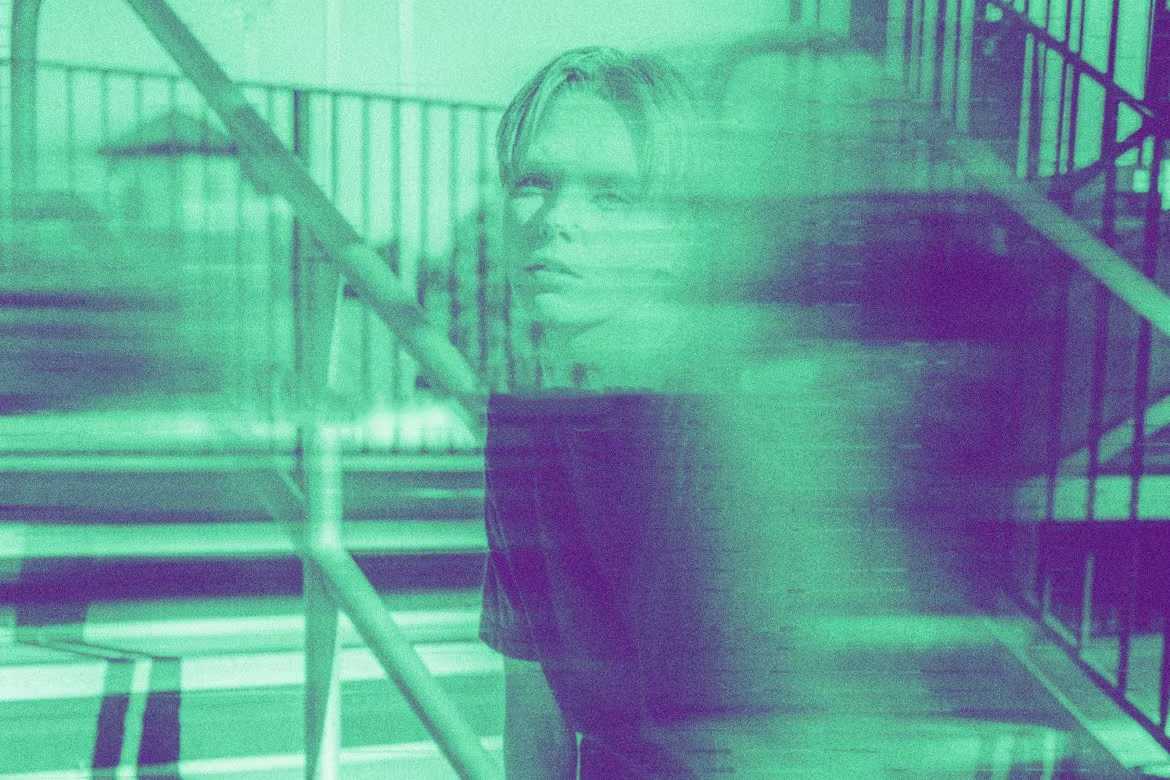 26 Surreal Distortion Photoshop Templates - Photoboto