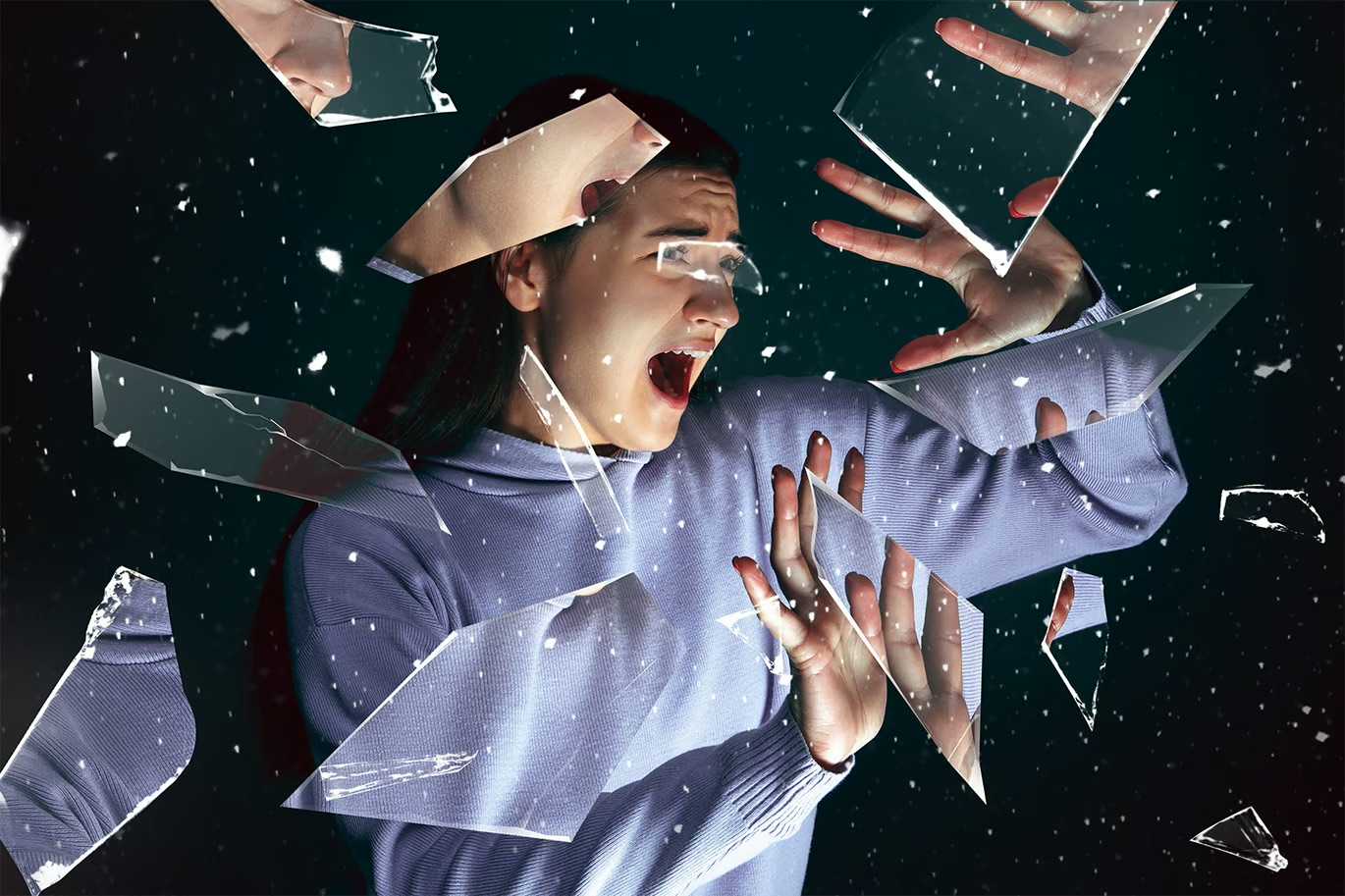 21-In-1 Broken Glass Photoshop Templates Bundle - Photoboto