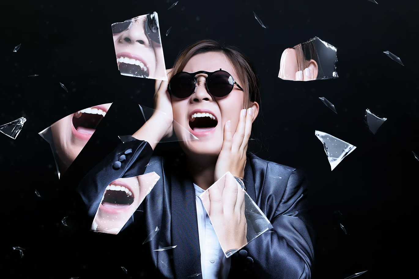 21-In-1 Broken Glass Photoshop Templates Bundle - Photoboto