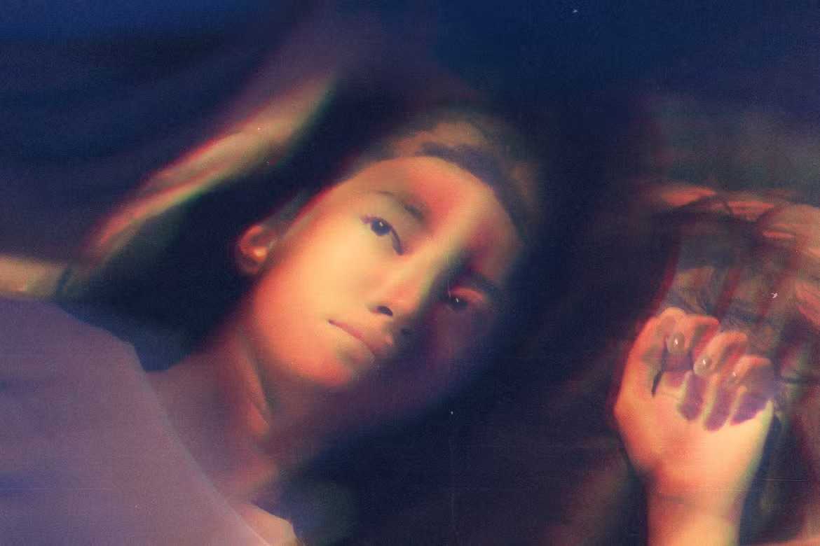 26 Surreal Distortion Photoshop Templates - Photoboto