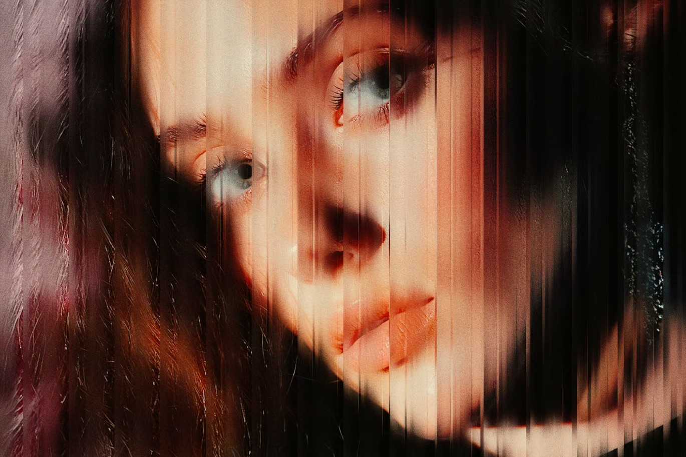 21-In-1 Strikingly Beautiful Photoshop Effects Bundle - Photoboto