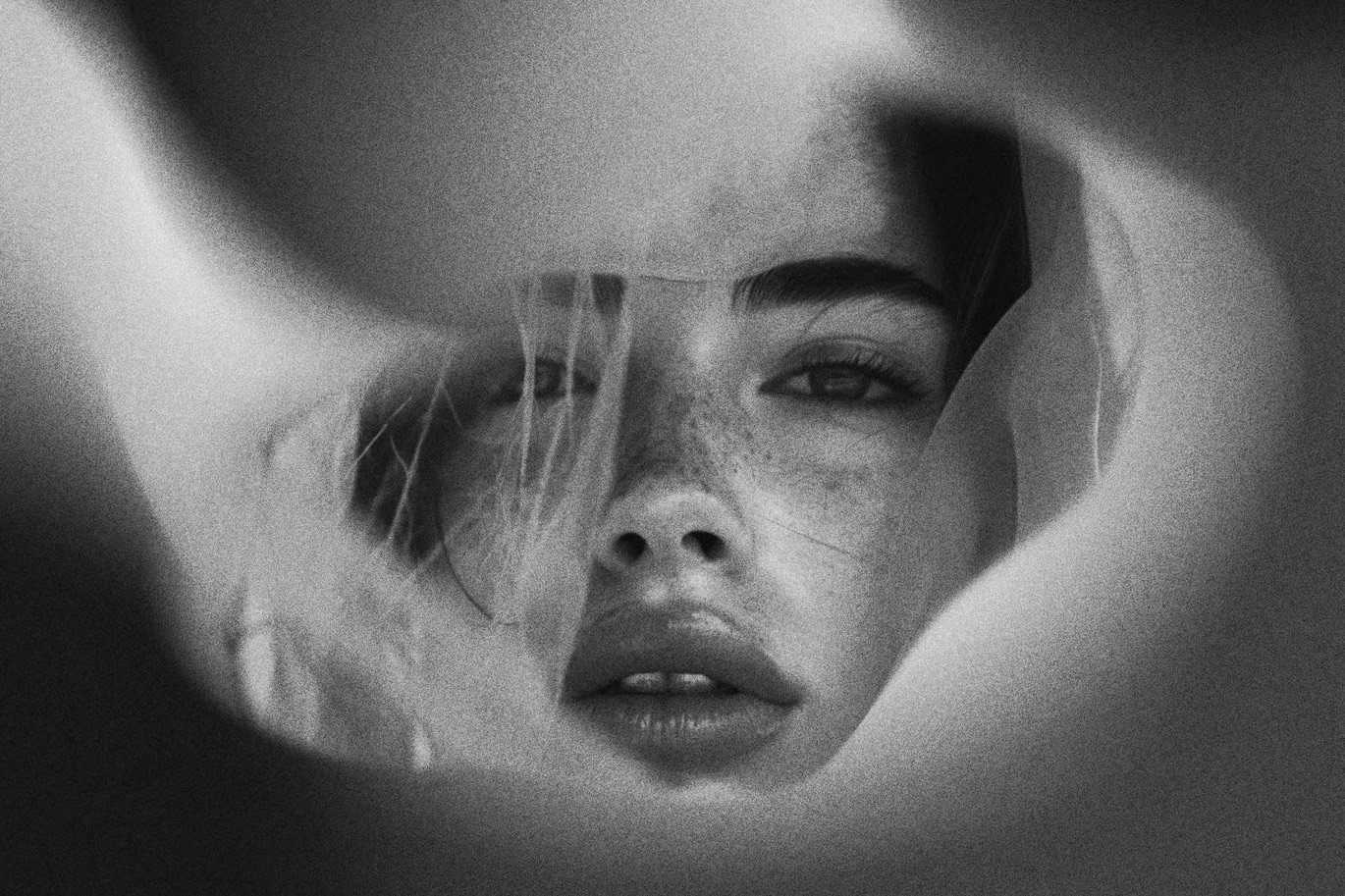 23 Striking Photoshop Effects Bundle - Photoboto