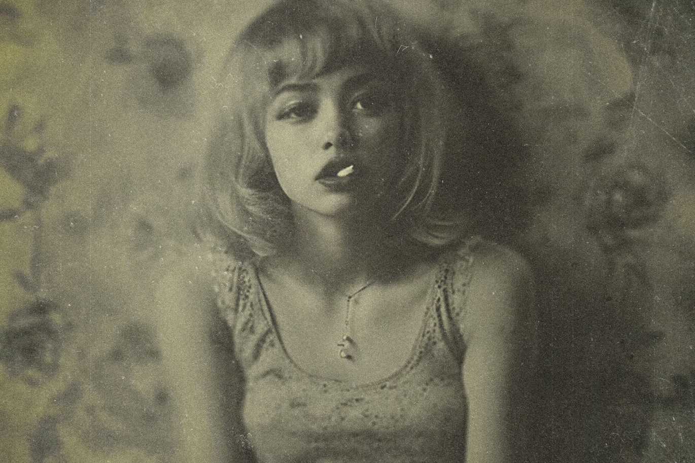 24 Antique Photoshop Effects Bundle - Photoboto