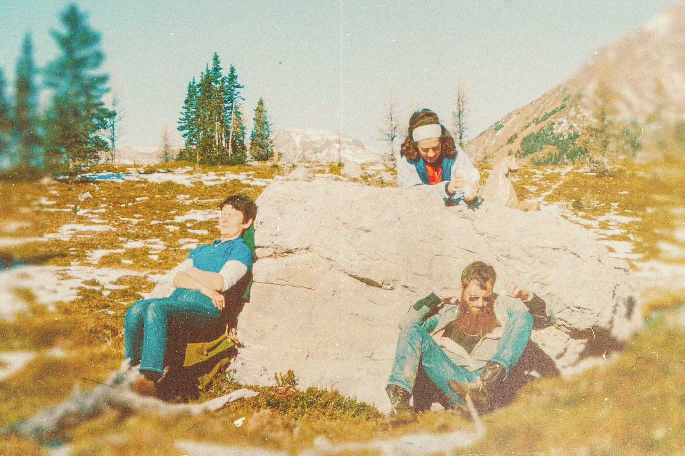 25 Vintage Charm Photoshop Effects Bundle - Photoboto