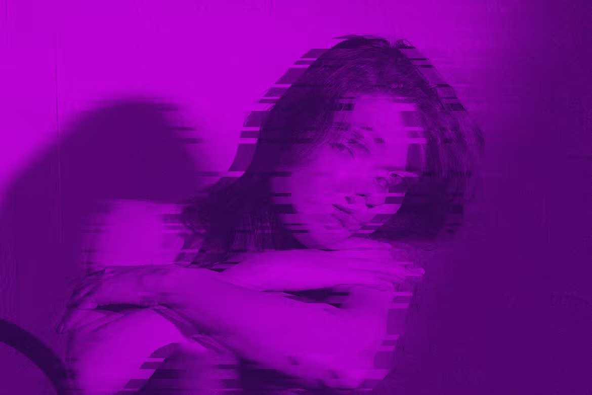24 Disruptive Glitch Photoshop Effects - Photoboto