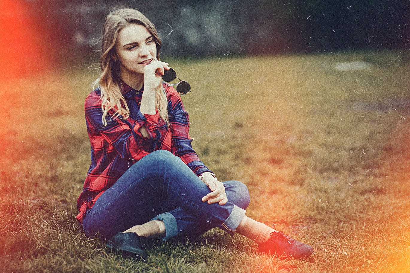 26 Grainy Photoshop Templates Collection - Photoboto